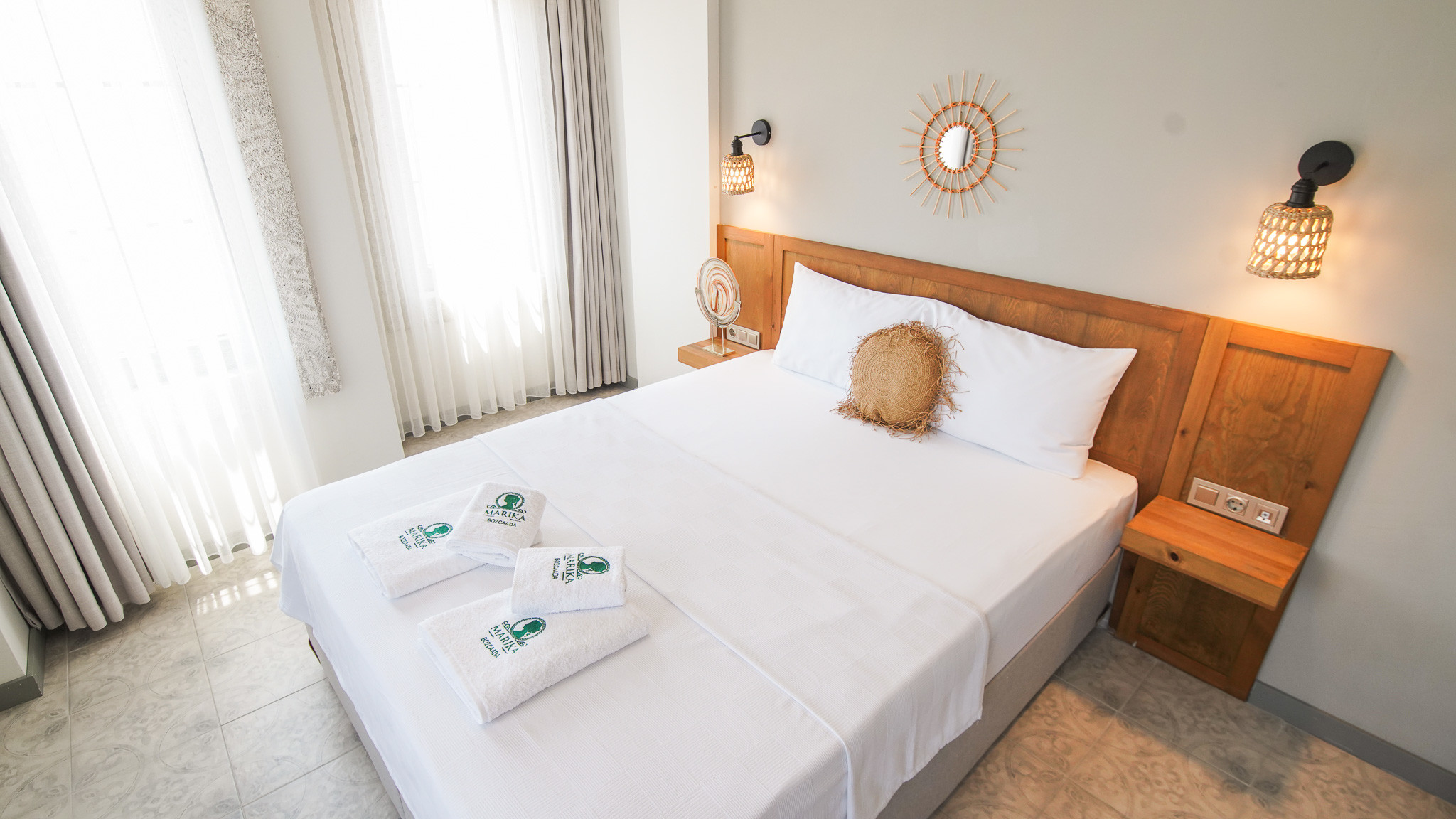 Standart Çift Kişilik Oda Deniz Manzaralı