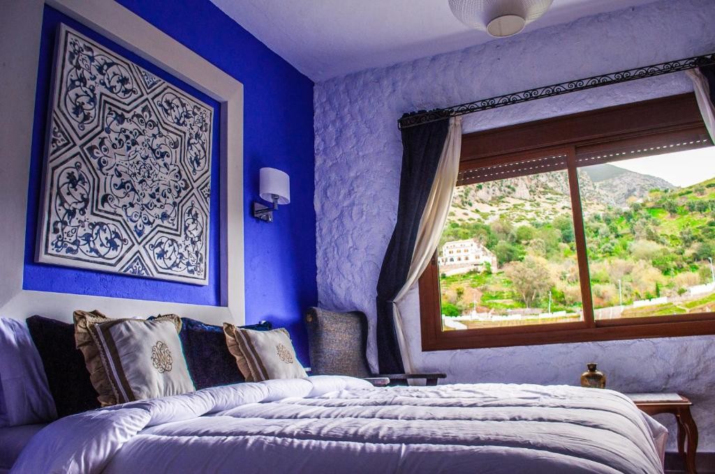 Deluxe Double Room with river and mountain view