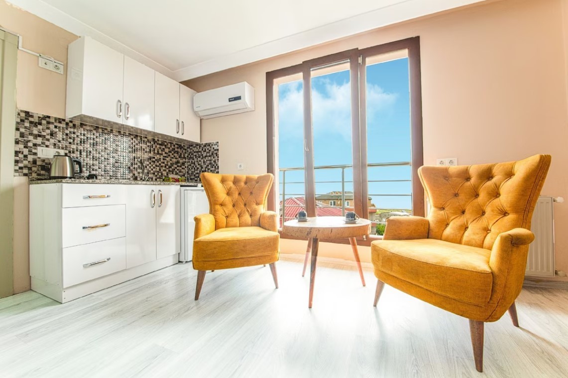 Single Room *Tek Kişilik Oda*