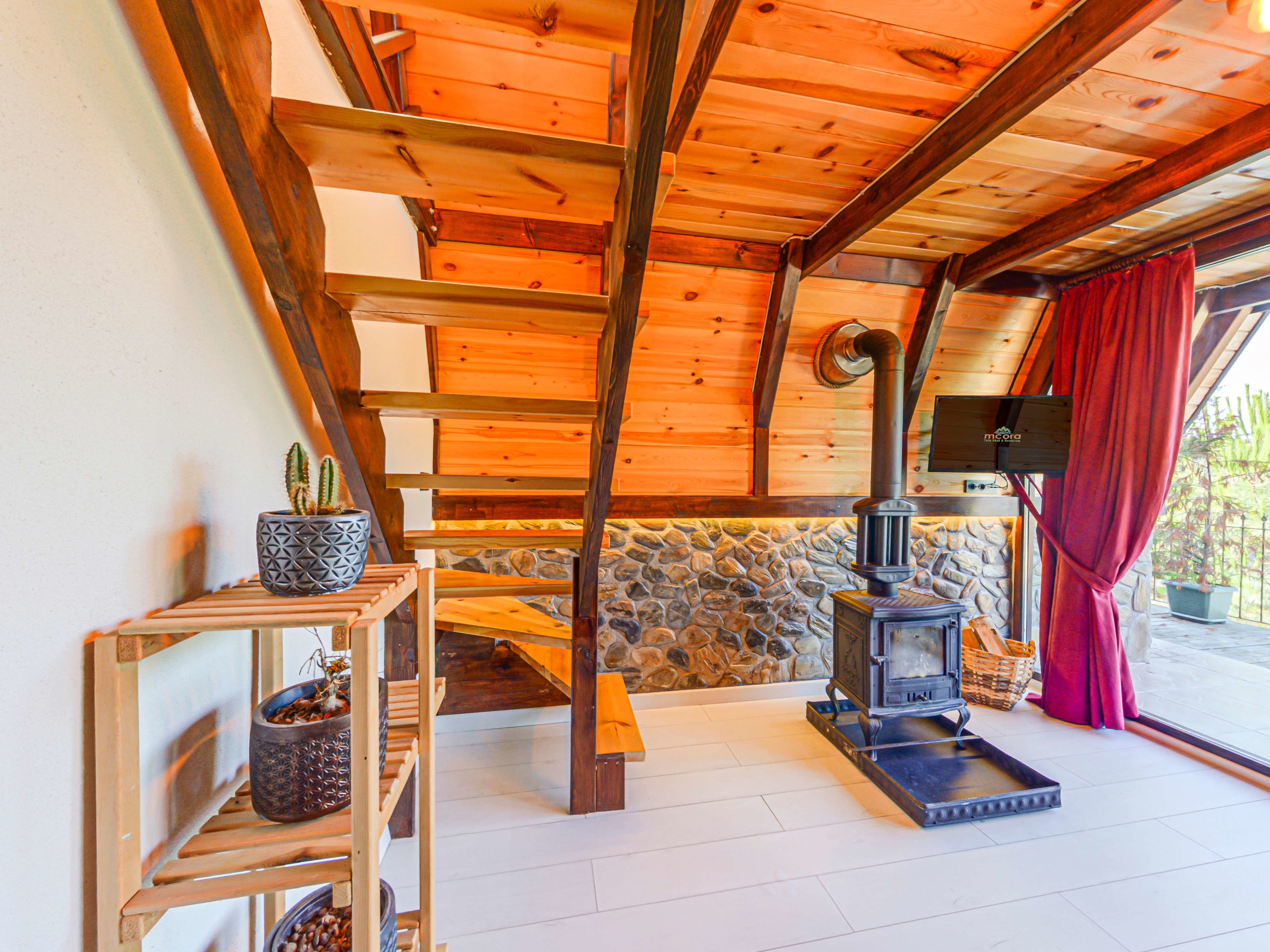 Deluxe Bungalov