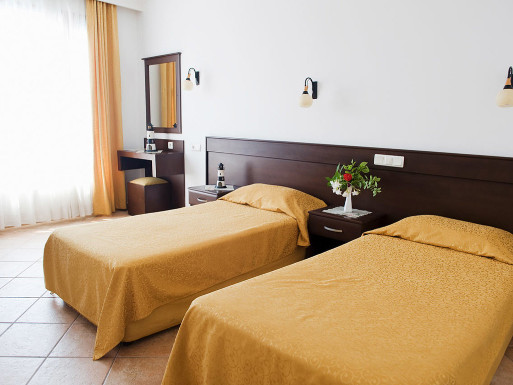 Aile Odası ( İki ayrı odalı ) NRF