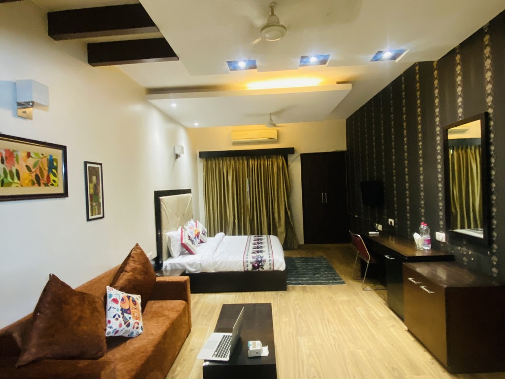  Amazone Residency DELUXE 